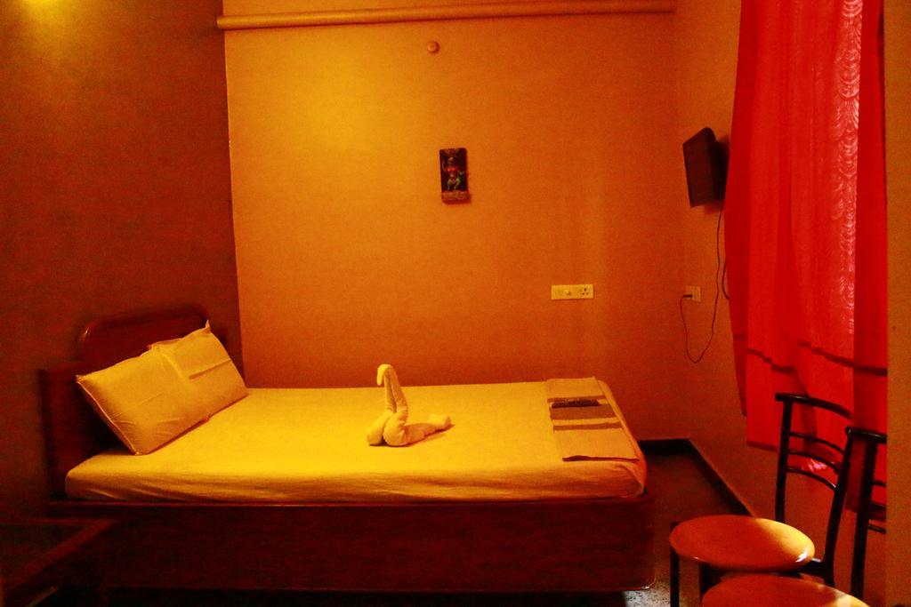 Hotel L'Ocean Пондичерри Экстерьер фото